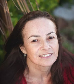 professora maria - religião & espiritualidade - Agende uma sessão e venha curar o seu eu interior!
Entre em contato comigo.