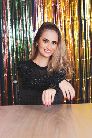 karlla Galvão - marketing & vendas - Te ensino a faturar uma renda usando apenas o seu celular! 📱