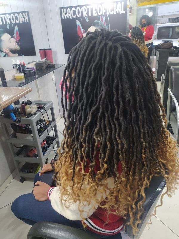 Neildes Mega Hair - alongamento de cabelos - crochê braids