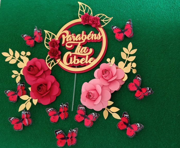 Nãna Mimo's Ateliê - Papelaria Personalizada - topo circular + 4 rosas + borboletas 3d