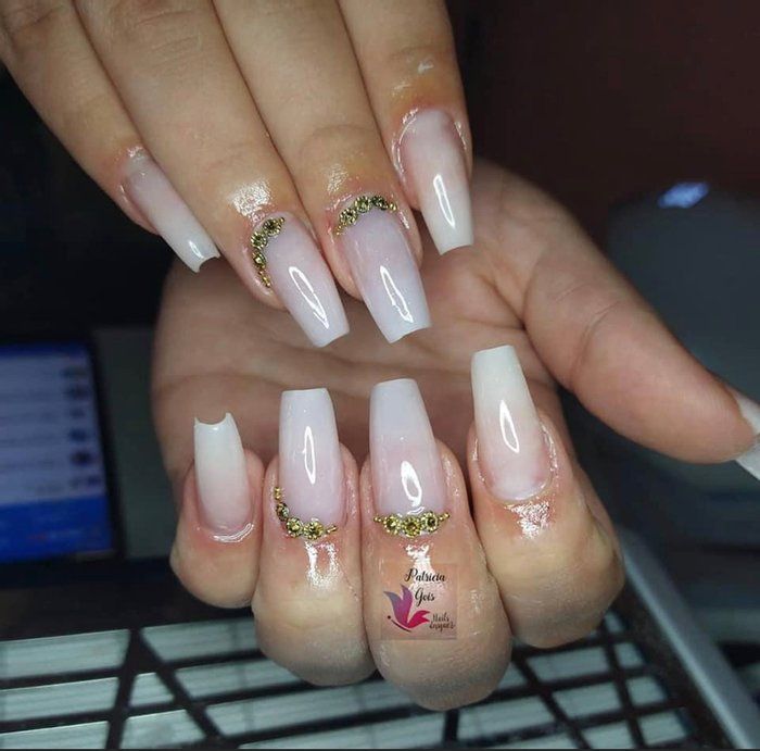Queen Esmalteria - beleza - manutenções fora do prazo
