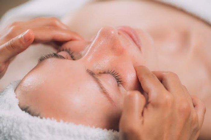 Aline Massulo - beleza & estética - Terapia Manual facial