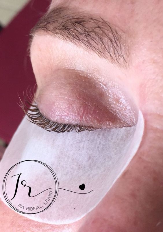 Isa Ribeiro Studio - beleza & estética - lash lifting