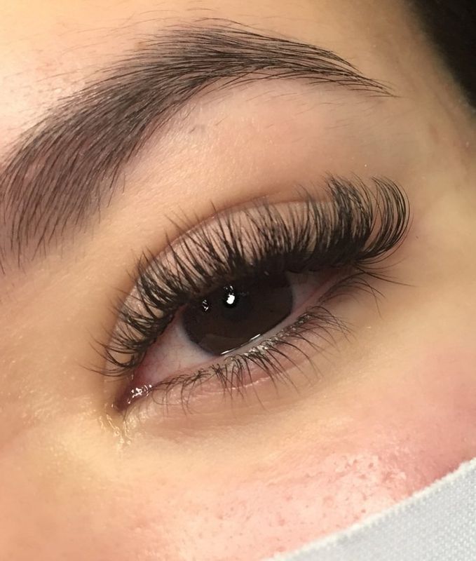 Isa Ribeiro Studio - beleza & estética - volume híbrido