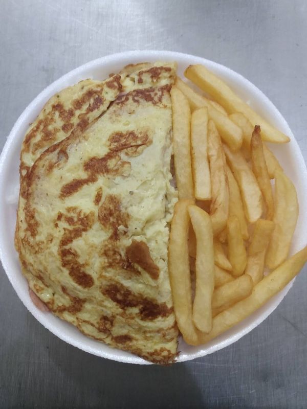 RESTAURANTE PARIS - MARMITEX QUENTINHA - OMELETE DE PRESUNTO E QUEIJO tam.(P)