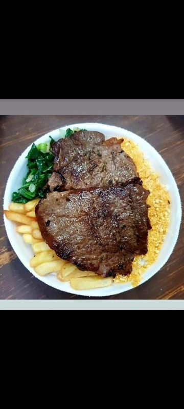 RESTAURANTE PARIS - MARMITEX QUENTINHA - BIFE COM FRITAS tamanho (P)