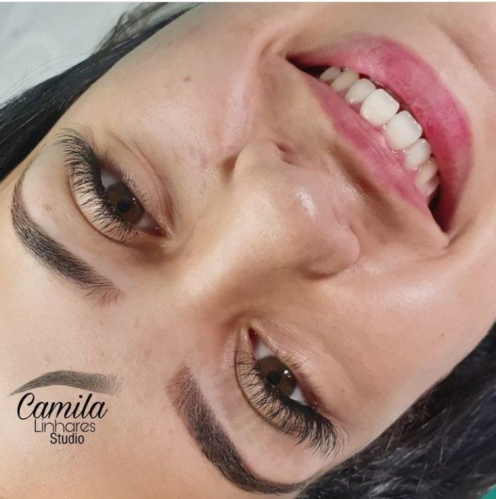 Espaço Novo Olhar - Sobrancelhas/Cílios/Depilação facial/Limpeza de pele. - Extensão de Cílios Volume Brasileiro 