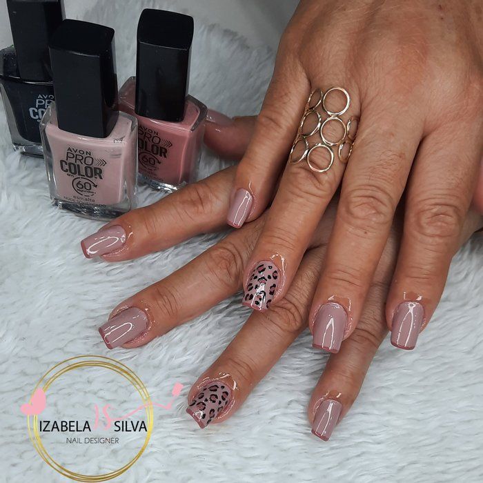 Izabela Silva - nail  - mão simples/filha única