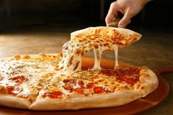Artezanalli Pizzaria & Açaí  - gastronomia - Pizza Média