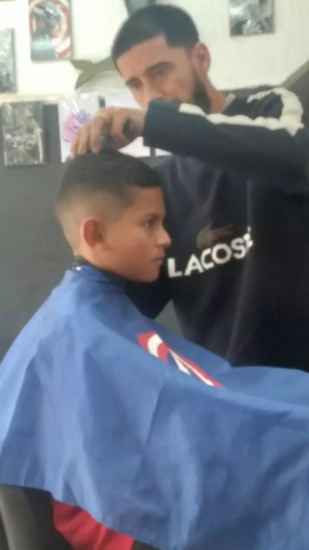 Barbearia Dom Soares - Barbearia - Cortes kid's