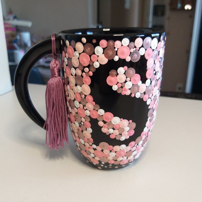 Sanft Mandala MÃE E FILHA - arte em pontilhismo - caneca letra pontilhisno