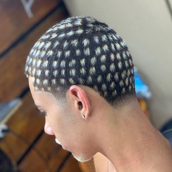 Dama do Corte - Barbearia - Reflexo Alinhado