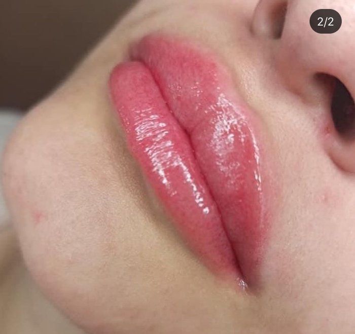 Studio Júlia Pimentel - Design de sobrancelhas, Micropigmentação, Lash Lifting, Brow lamination, Buço, Extensão de cilios, Dermaplaning, Hydra gloss, Despigmentação. - Micropigmentação Labial