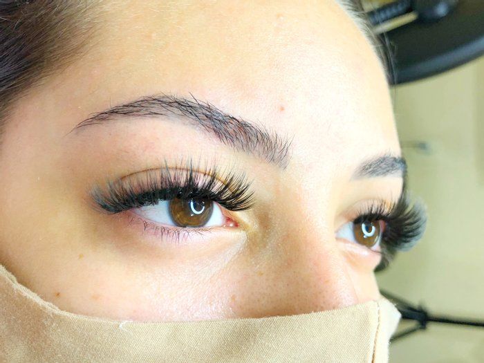 Studio Geovana - Especialista em sobrancelhas - Cilios look frances