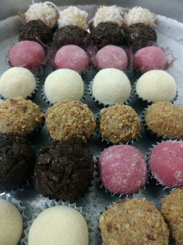 Thalitachocolates - confeitaria - 100 doces tradicionais
