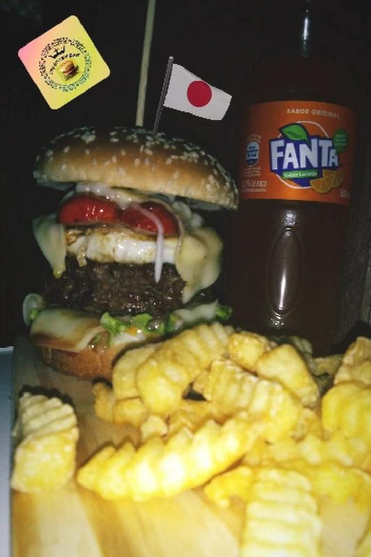 Imperio Burguer - gastronomia - Japão