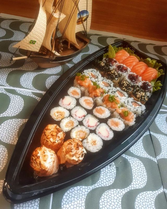 itoshi - sushi delivery/ Dourados Ms - Barca Jurerê internacional