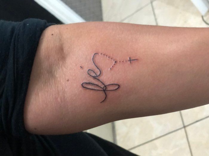 Black Hole Tattoo - Tatuagem  - Minimalistas