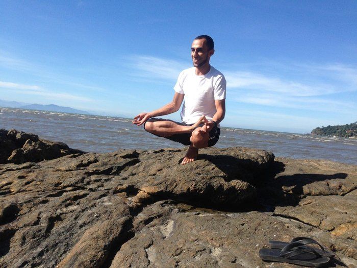 HYAM TERAPIAS - Terapias - Yoga