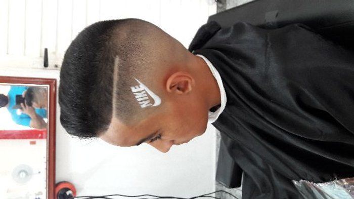 BARBEARIA DO LAURO - corte de cabelo Profissional - agenda o seu horário aqui