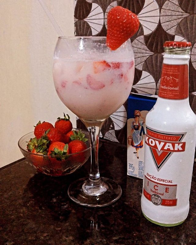 Heavy Drinks - Coquetelaria - batida crenosa de morango