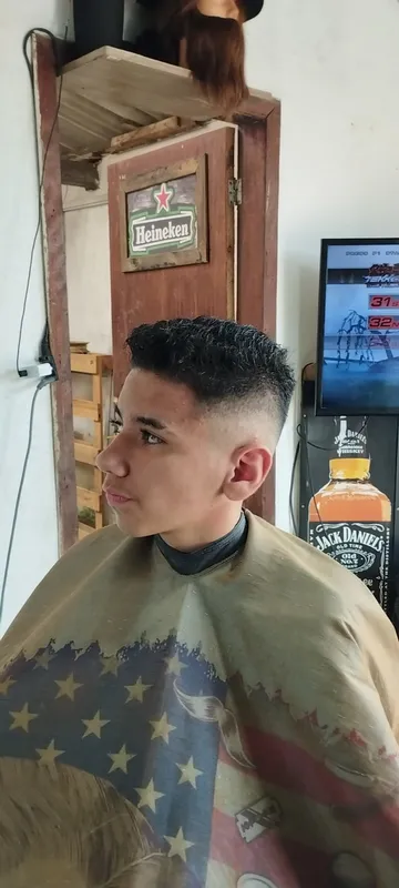 Equipe_barber_car - beleza & estética - degrade navalhado