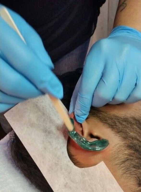 Equipe_barber_car - beleza & estética - depilaçao orelhas