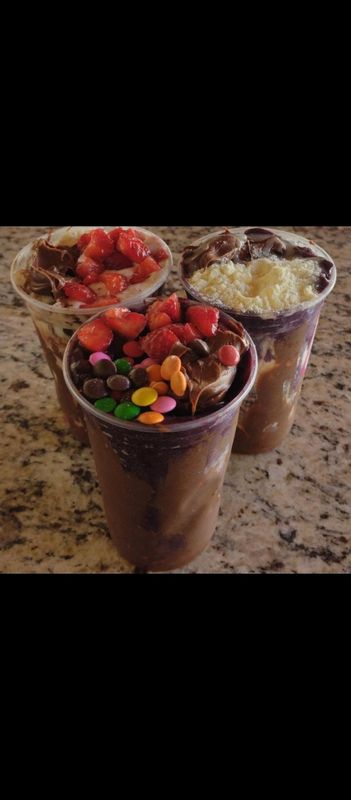 Vivi Açaí - Acai no copo, barcas e sorvetes: todos com adicionais - Copo de acai 400 ml com ate 4 adicionais