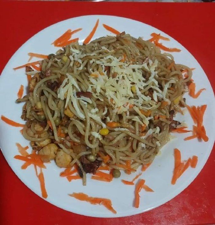WilliamsLANCHES - Pastel, macarrão na chapa , batata recheada , açaí e salgadinhos fritos . - Macarrão na chapa
