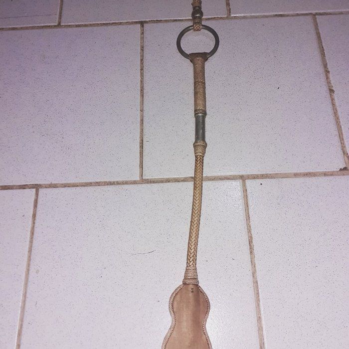 @traias_jt - artesanato em couro cru - mango