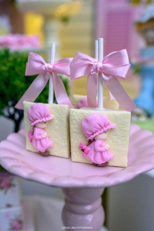 Flor de laranja Lima  - Doces e Personalizados de Luxo  - Bolo no Palito