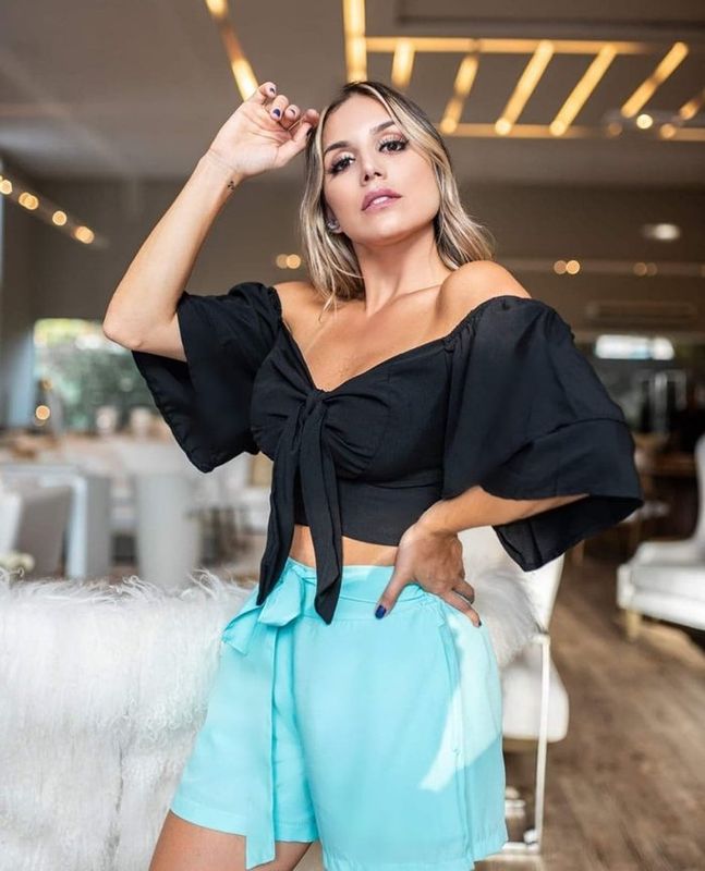 Estilo Menina - Moda Feminina - Cropped Borboleta