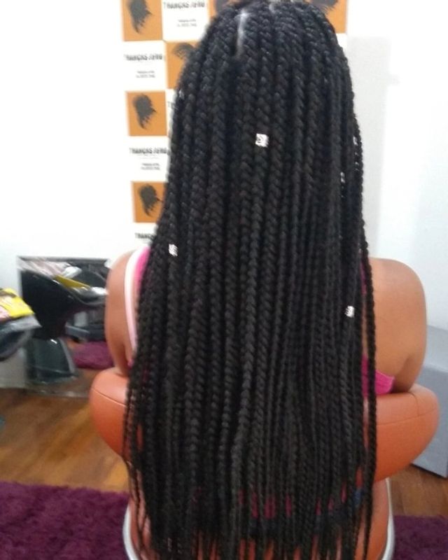 Sabrina Toledo - beleza & trancista - box braids