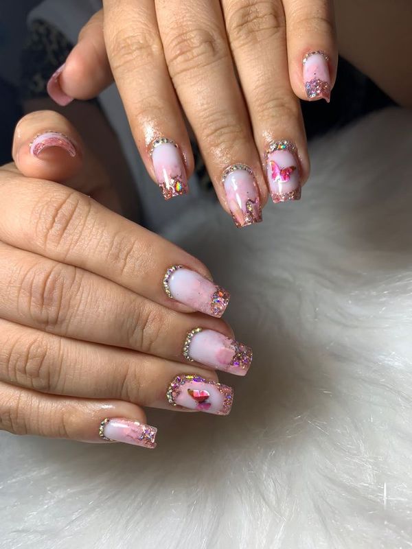 AJJ Beauty Company - BELEZA - Alongamento de unhas em gel