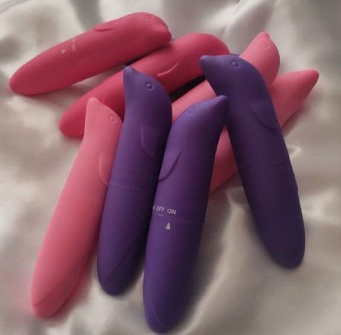 Espaço Luna 🥰 - Sex Shop - Vibrador Golfinho Toque Aveludado