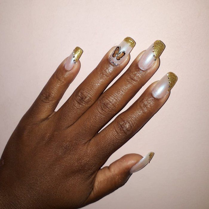 Anny_bonfim  - Nail Designer  - Cutilagem +Postiça realista 