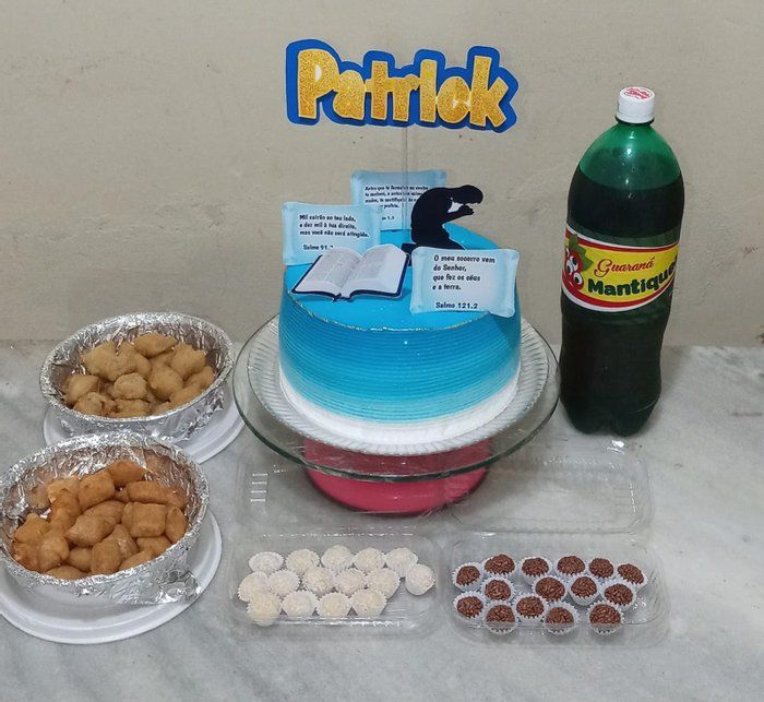 Mari Santos Confeitaria - Confeitaria - Kit Festa ± 20 pessoas
