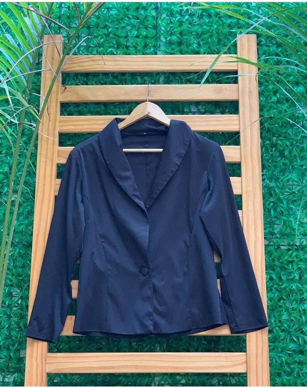 Desapegos com AMÔ - moda - Blazer Preto
