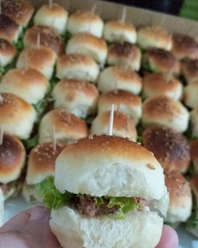 Natasha Gomes - gastronomia - mini hambúrguer