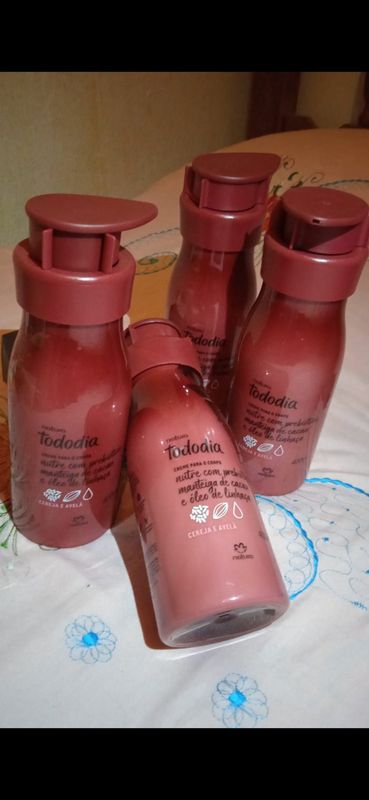 Mariny Kerly - Revendedora - creme