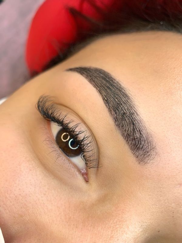 Lua Sobrancelhas - Beleza - Design personalizado com henna