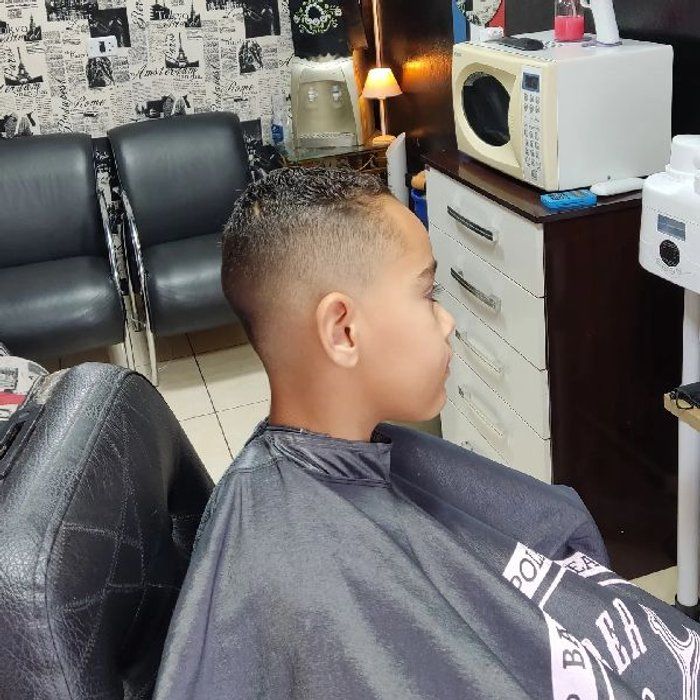 Barbearia Maycon Vaz - Barbearia Moderna - Corte Degradê