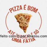 Pizza é gostosa de qualquer jeito. Pode ser só uma fatia, ou apenas uma mordida, o sabor continua muito bom. E aqui você pode comprar fatias individuais para testar essa teoria. É só pedir. ? #ahazoutaste  #pizzaria #pizza