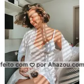 Encante-se com toda a delicadeza desse lindo conjunto de robe e camisola rendados. O tecido nobre que compõe as peças é leve e tem um ótimo caimento, oferecendo muito conforto e toque suave. Apaixonante! Ref: 14121 #ReccoLingerie #ahazourevenda #ahazourecco