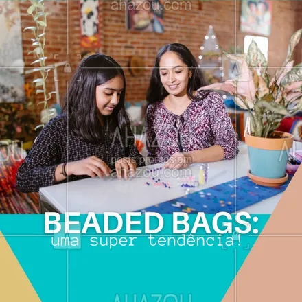 posts, legendas e frases de acessórios para whatsapp, instagram e facebook: Você sabia que em cada beaded bag pode ter mais de mil contas? E aí, já garantiu a sua?
#Beaded #AhazouFashion #Bags
