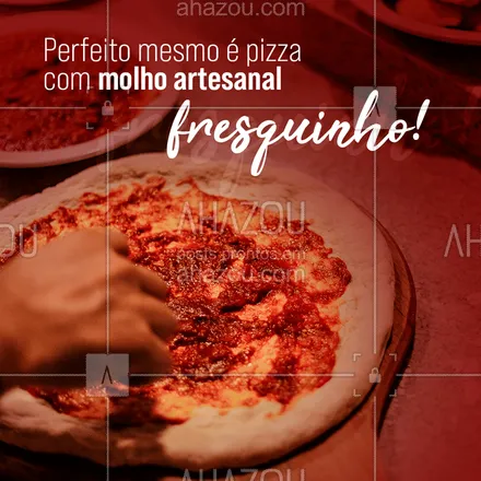 posts, legendas e frases de pizzaria para whatsapp, instagram e facebook: Pizza já é perfeita, imagina com o nosso molho de tomate artesanal fresquinho? Com o melhor do extrato de tomate ☺️ Ficou com água na boca? Pede já a sua aproveita e marca um amigo para te acompanhar ? #ahazoutaste #pizzaria #pizza #pizzalife #pizzalovers #molho #molhocaseiro #molhoartesanal #caseiro #molhopizza #molhodetomate