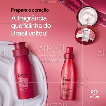 posts, legendas e frases de natura para whatsapp, instagram e facebook: A linha Tododia Cereja e Avelã está de volta! Seu momento de autocuidado nunca mais será o mesmo 😌
Chegou a hora de sentir o prazer da hidratação perfumada com sua fragrância favorita em uma linha completa de cuidados. Aproveite para garantir seus produtos porque é por tempo limitado ⏳
Conta nos comentários qual é o seu produto favorito? 👇🏾
#DescriçãoDeImagem: o conteúdo é uma imagem estática do Creme nutritivo para corpo, do Body Splash e do Creme ultranutritivo para corpo. Em texto temos o seguinte: "Prepara o coração. A fragrância queridinha do Brasil voltou! Natura Tododia Cereja e Avelã". #AhazouNatura #ahazourevenda
