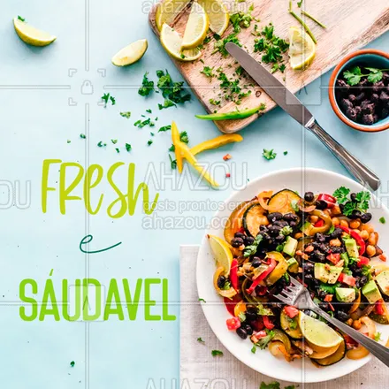 posts, legendas e frases de saudável & vegetariano para whatsapp, instagram e facebook: Prato colorido é sinônimo de comida saudável e são esses os nossos tipos de pratos! ????
 
#salada #saudável #vegetais  #ahaoutaste